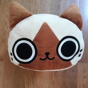 Large Felyne/Airou Plushie Roll